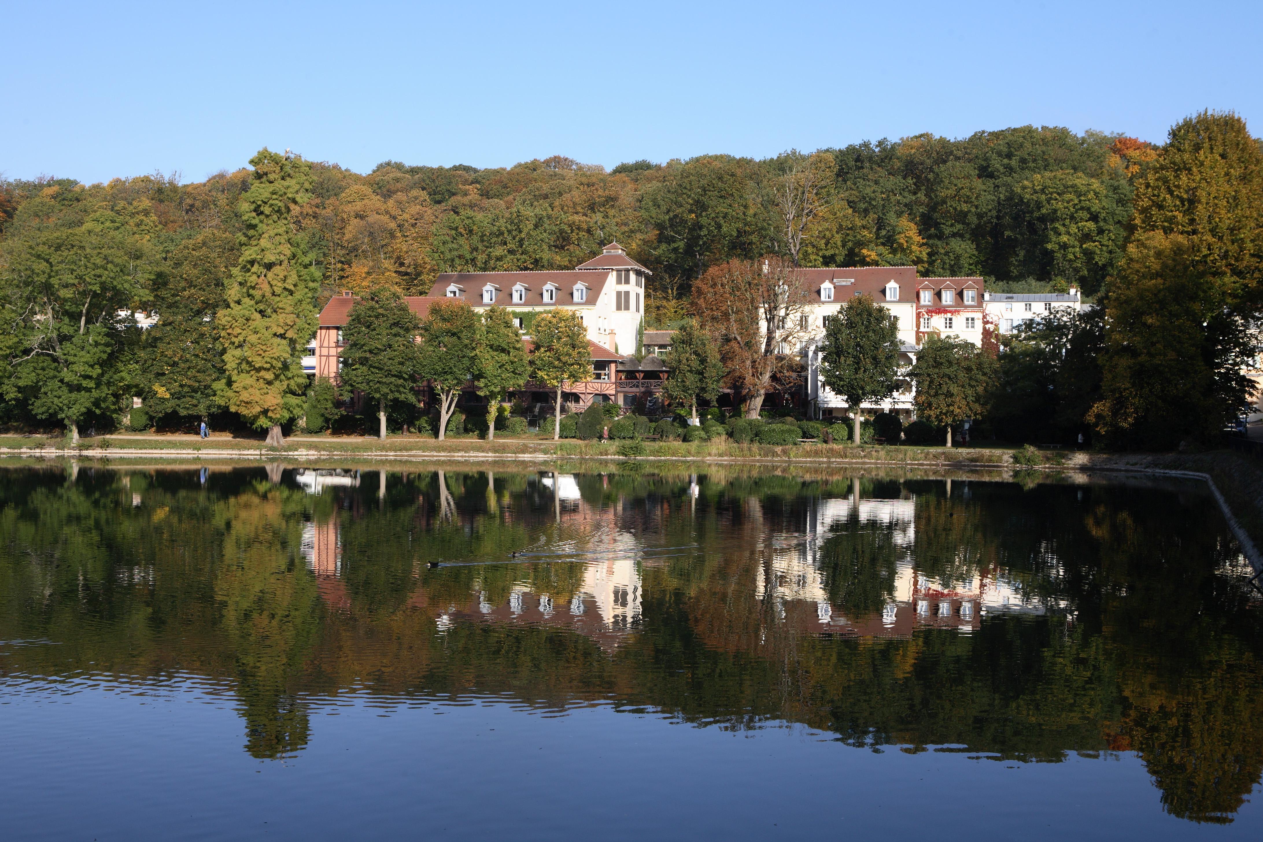 Les Etangs De Corot Hotel Ville-dʼAvray Екстериор снимка